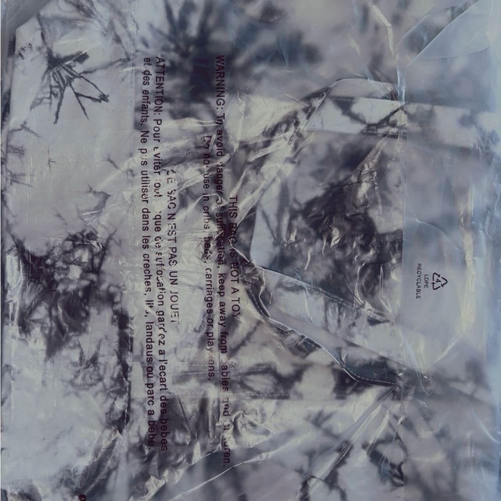 Victoria's Secret Monochrome Tie-Dye Top - Picture 3 of 3